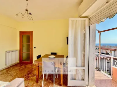 Mieszkanie Na sprzedaż 17027 Pietra Ligure IT